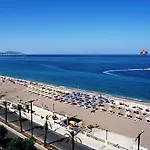 Beach Hotel 3*