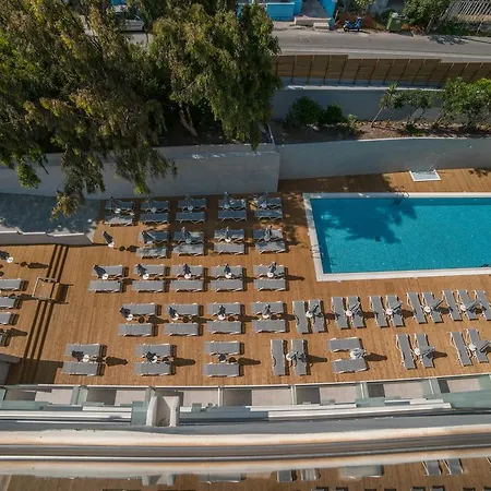 Hotell Beach 3*