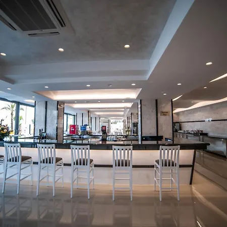 Beach Hotell 3*