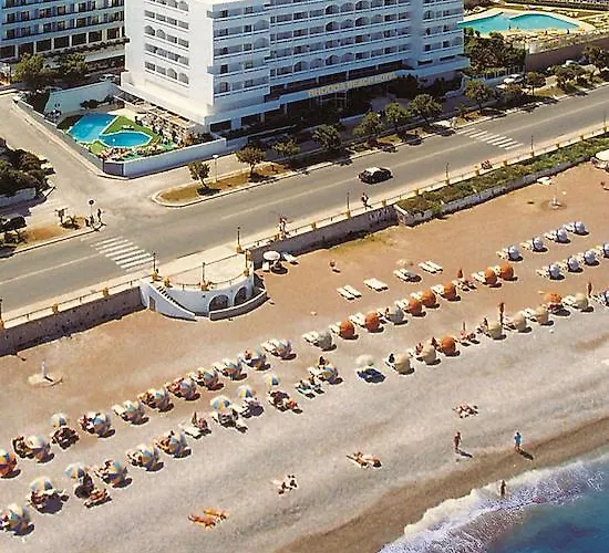Beach מלון